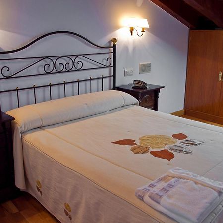 La Casona De Baro Pension Baro  Buitenkant foto