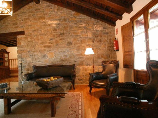 La Casona De Baro Pension Baro  Buitenkant foto